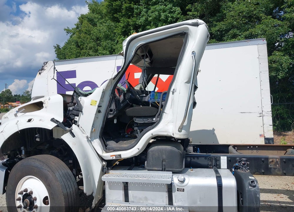 2022 FREIGHTLINER M2 106 VIN: 1FVACXFE7NHNA3928