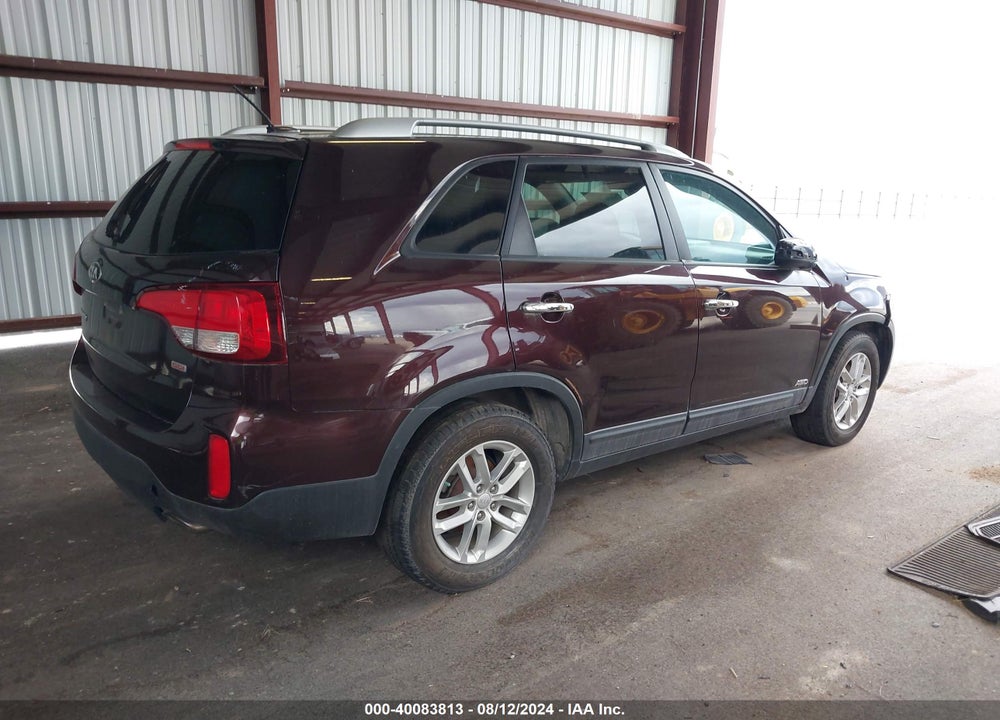 2015 KIA SORENTO LX V6 VIN: 5XYKTDA77FG594981