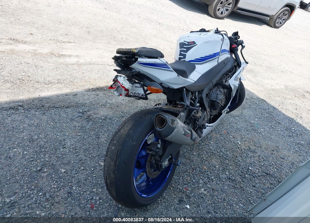 2018 SUZUKI GSX-R1000 VIN: JS1DM11B8J2100035