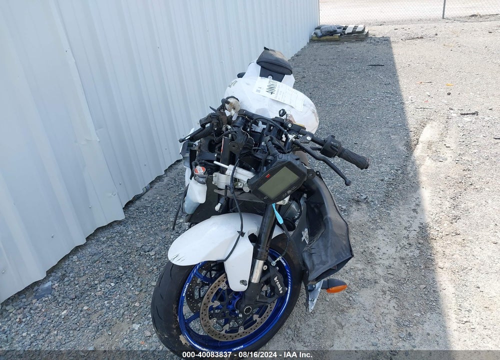 2018 SUZUKI GSX-R1000 VIN: JS1DM11B8J2100035