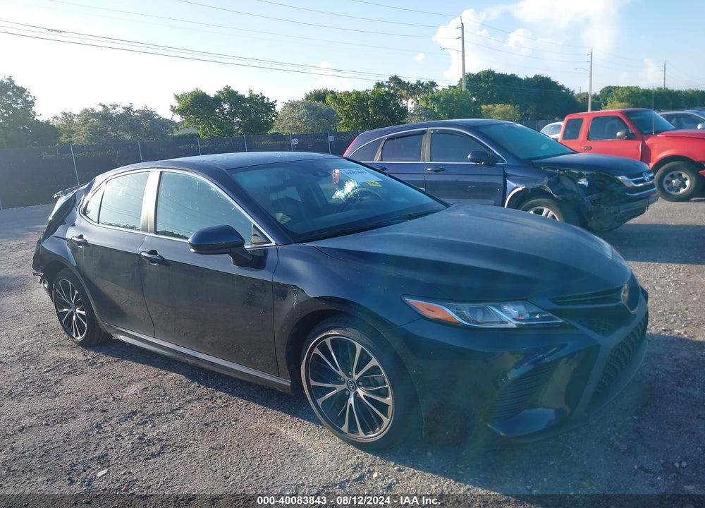 2019 TOYOTA CAMRY SE VIN: 4T1B11HK5KU271211