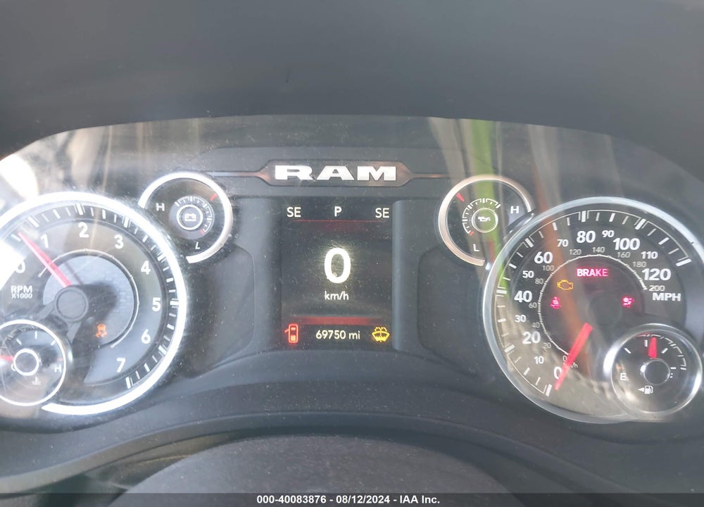 2022 RAM 1500 BIG HORN QUAD CAB 4X2 6'4 BOX VIN: 1C6RREBG0NN291041