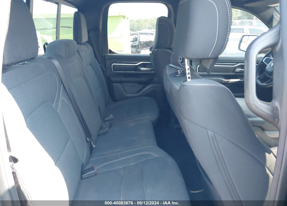 2022 RAM 1500 BIG HORN QUAD CAB 4X2 6'4 BOX VIN: 1C6RREBG0NN291041