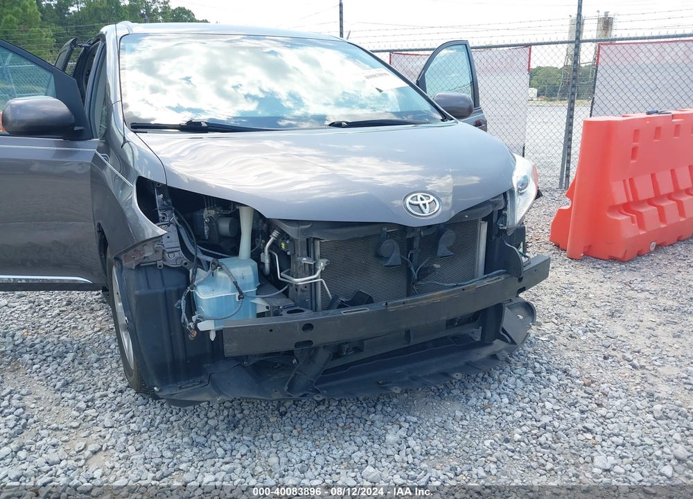 2013 TOYOTA SIENNA VIN: 5TDKK3DCXDS400482
