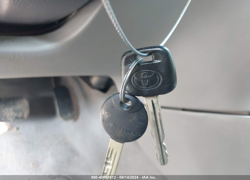 2004 TOYOTA COROLLA CE VIN: JTDBR32E842038921