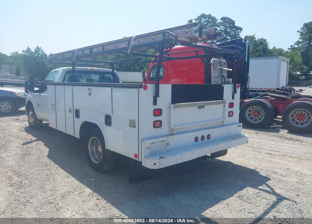 2013 FORD F-350 CHASSIS VIN: 1FDRF3GT8DEB14792