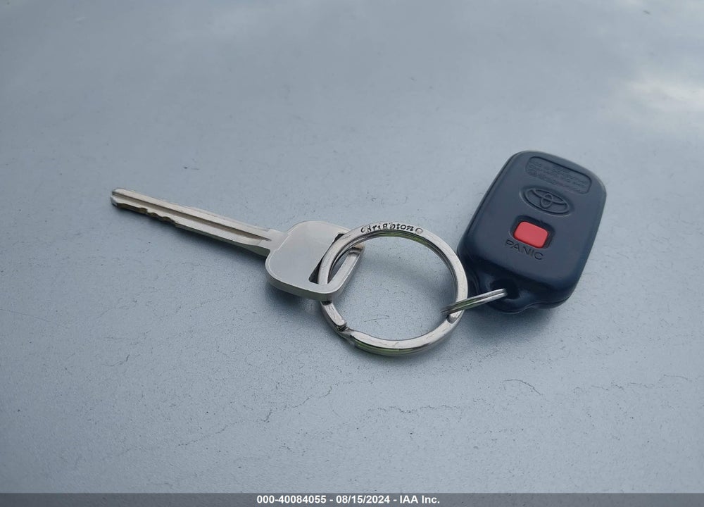 2002 TOYOTA CAMRY LE V6 VIN: 4T1BF30K02U034747