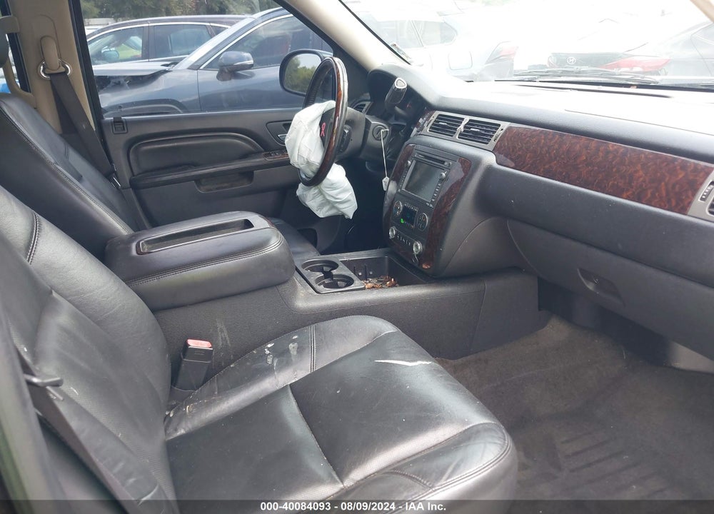 2011 GMC YUKON VIN: 1GKS1EEF1BR365256