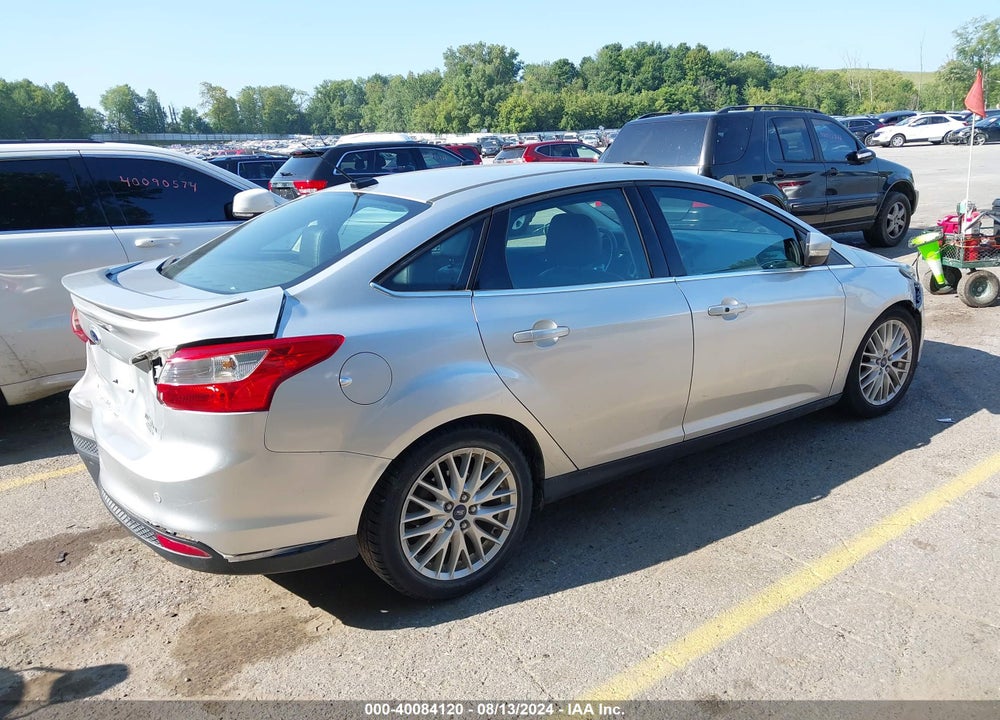 2014 FORD FOCUS TITANIUM VIN: 1FADP3J24EL105232