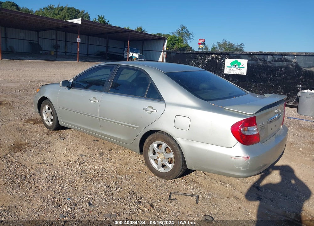 2004 TOYOTA CAMRY LE VIN: JTDBE32K440265360
