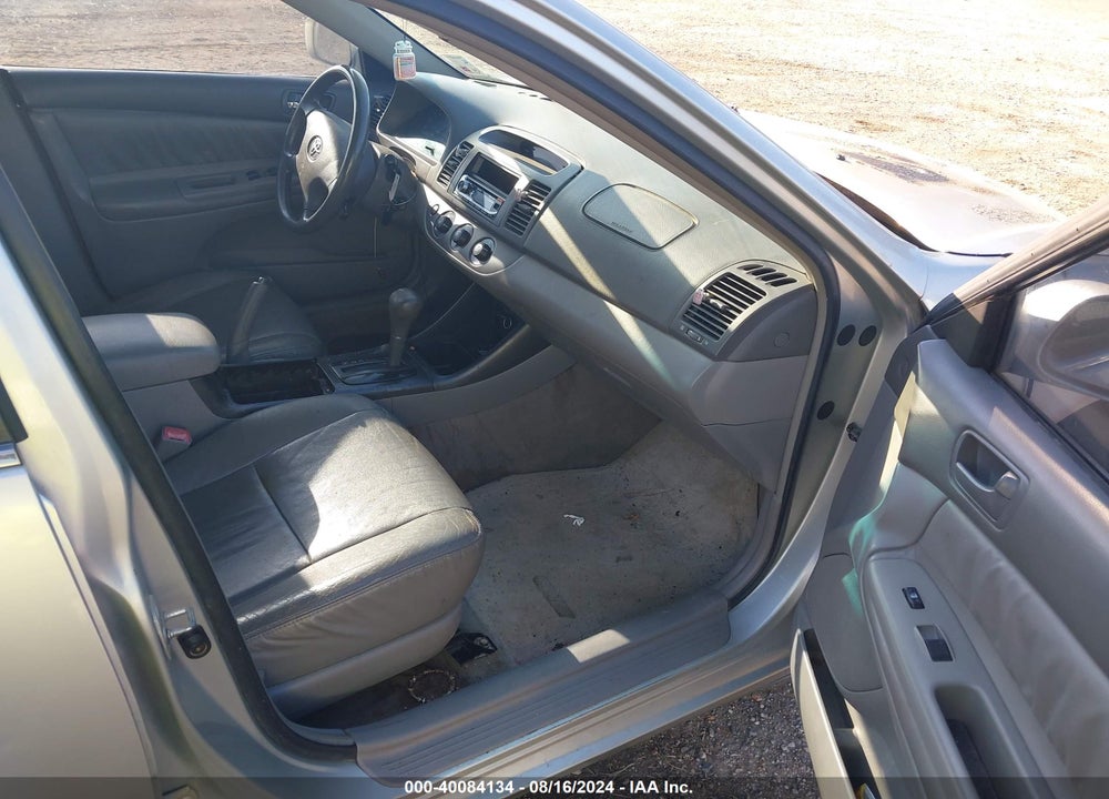 2004 TOYOTA CAMRY LE VIN: JTDBE32K440265360