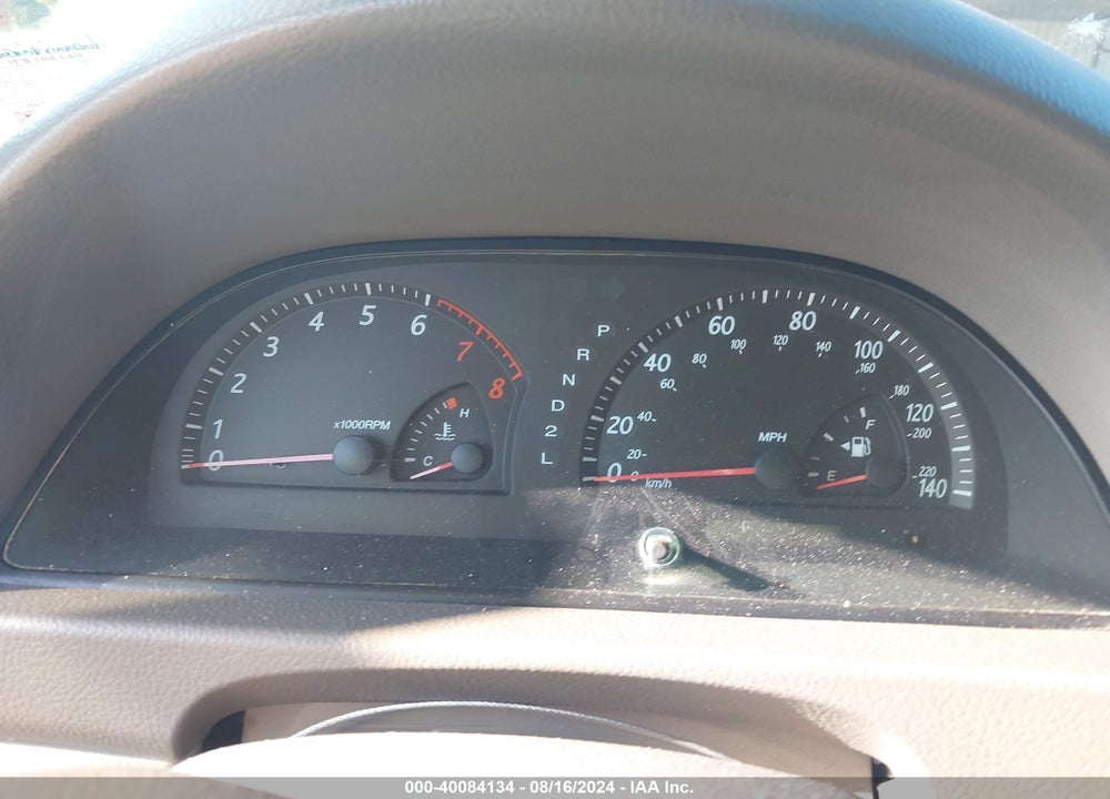 2004 TOYOTA CAMRY LE VIN: JTDBE32K440265360