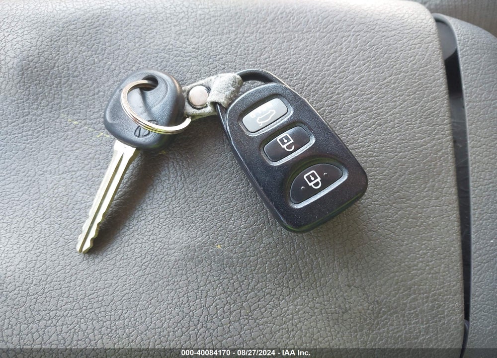 2013 HYUNDAI ELANTRA GLS VIN: 5NPDH4AE6DH309623