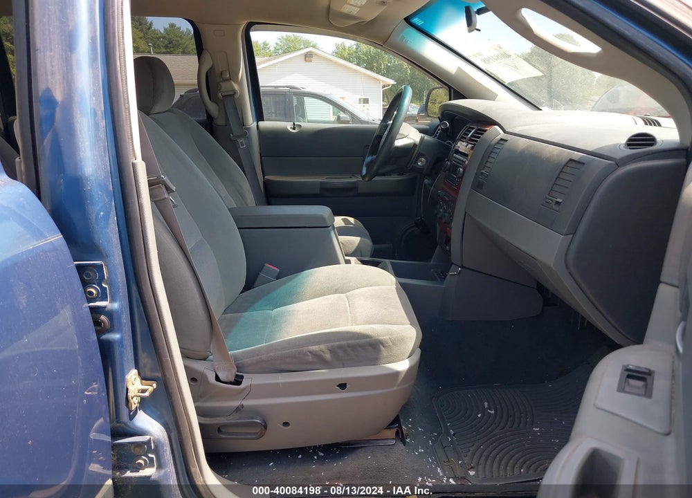 2005 DODGE DURANGO SLT VIN: 1D4HB48D05F572804