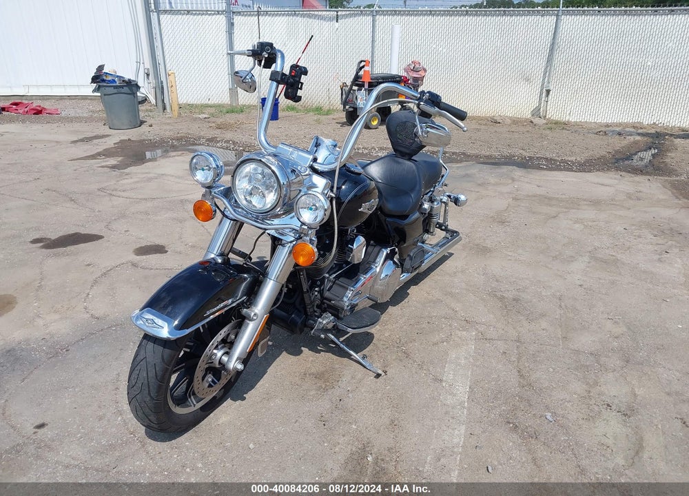 2016 HARLEY-DAVIDSON FLHR ROAD KING VIN: 1HD1FBM19GB620683
