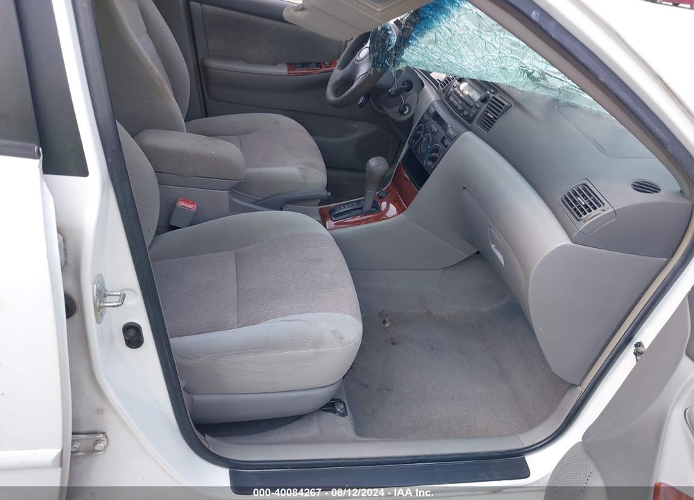 2008 TOYOTA COROLLA LE VIN: 1NXBR32E58Z042138