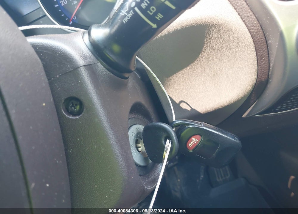2011 HYUNDAI TUCSON LIMITED VIN: KM8JU3AC5BU210104