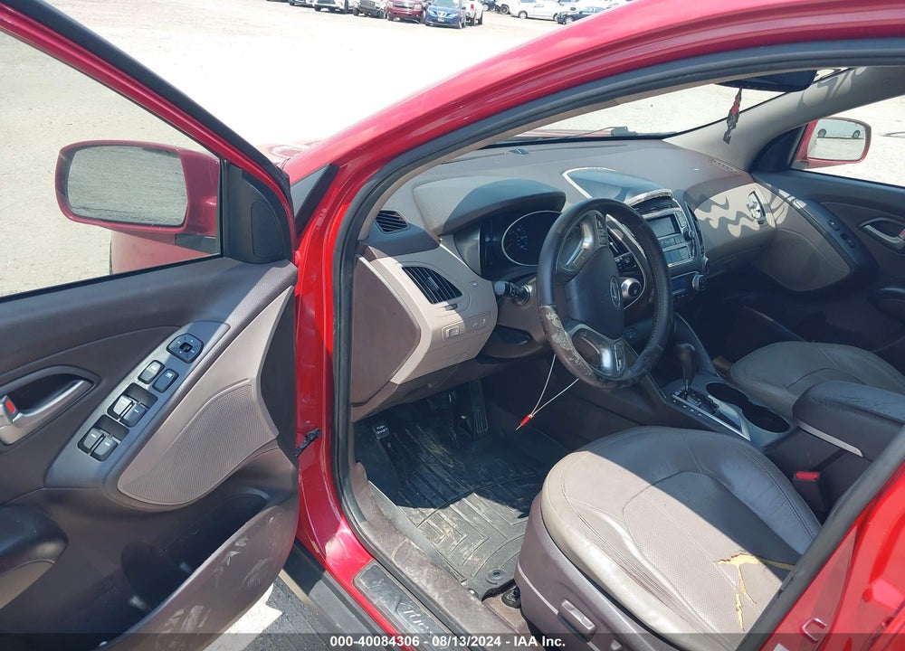 2011 HYUNDAI TUCSON LIMITED VIN: KM8JU3AC5BU210104