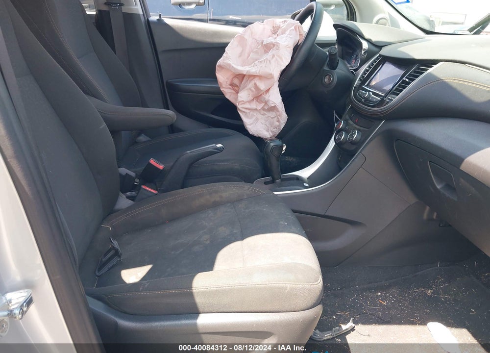 2020 CHEVROLET TRAX FWD LS VIN: KL7CJKSB5LB328086