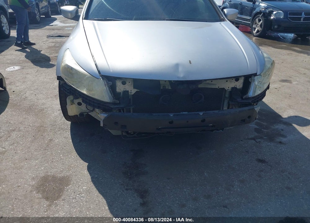 2011 HONDA ACCORD 2.4 LX VIN: 1HGCP2F31BA058090