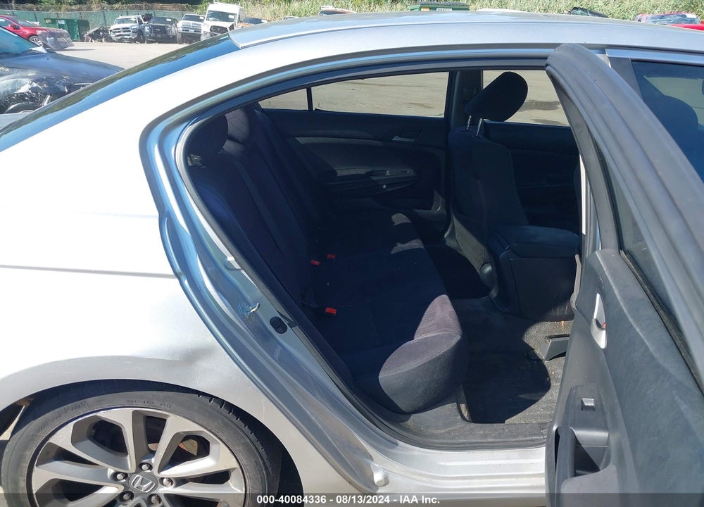 2011 HONDA ACCORD 2.4 LX VIN: 1HGCP2F31BA058090