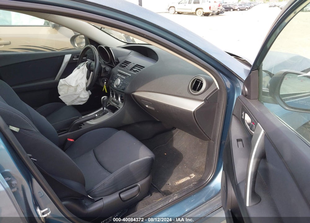 2010 MAZDA 3 S SPORT VIN: JM1BL1H54A1136617