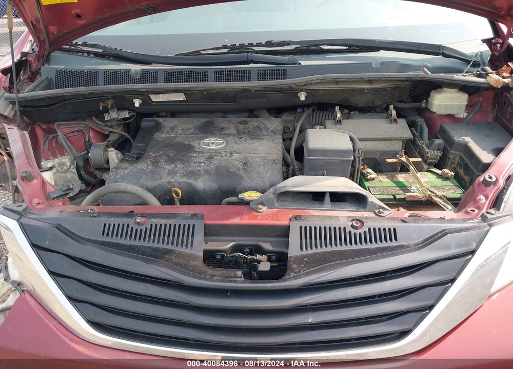 2011 TOYOTA SIENNA LE V6 VIN: 5TDKK3DC5BS066861