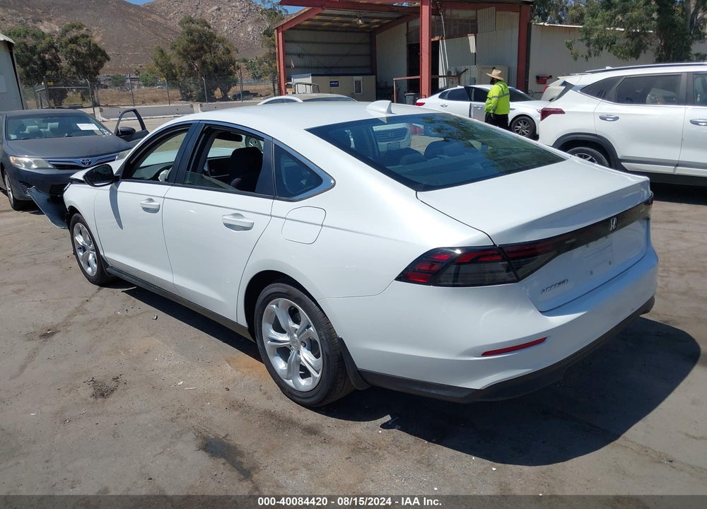 2024 HONDA ACCORD LX VIN: 1HGCY1F22RA040156
