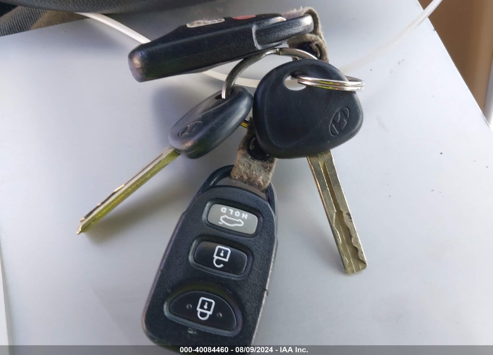 2013 HYUNDAI SONATA GLS VIN: 5NPEB4AC6DH772155