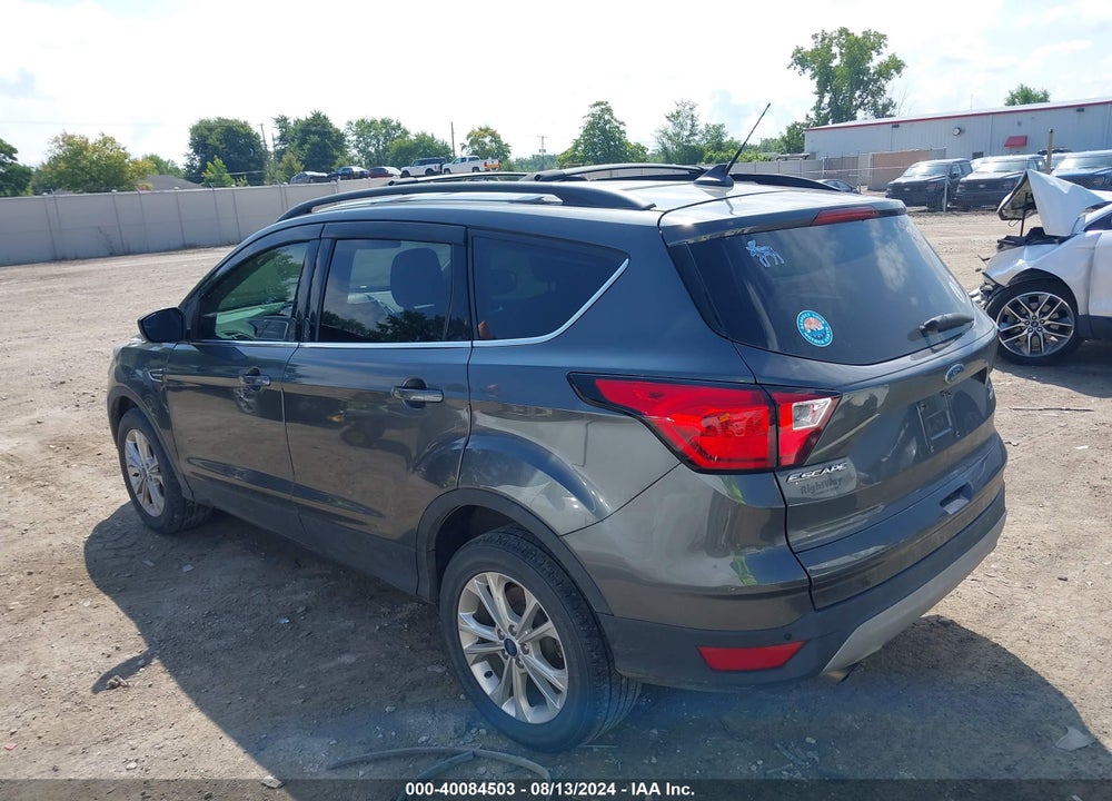 2019 FORD ESCAPE SEL VIN: 1FMCU9HD5KUB18856