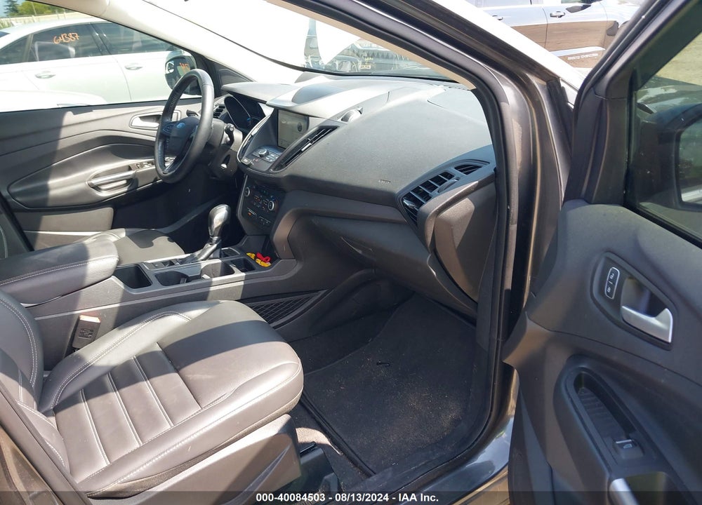 2019 FORD ESCAPE SEL VIN: 1FMCU9HD5KUB18856