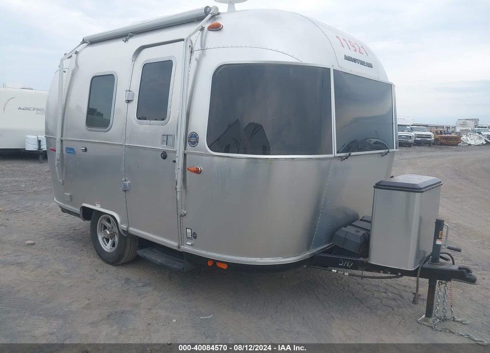 2021 AIRSTREAM BAMBI 16RB VIN: 1STHMAC13MJ556144