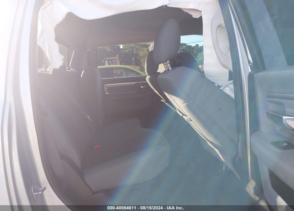2019 RAM 1500 CLASSIC SLT 4X4 6'4 BOX VIN: 1C6RR7TT3KS552988