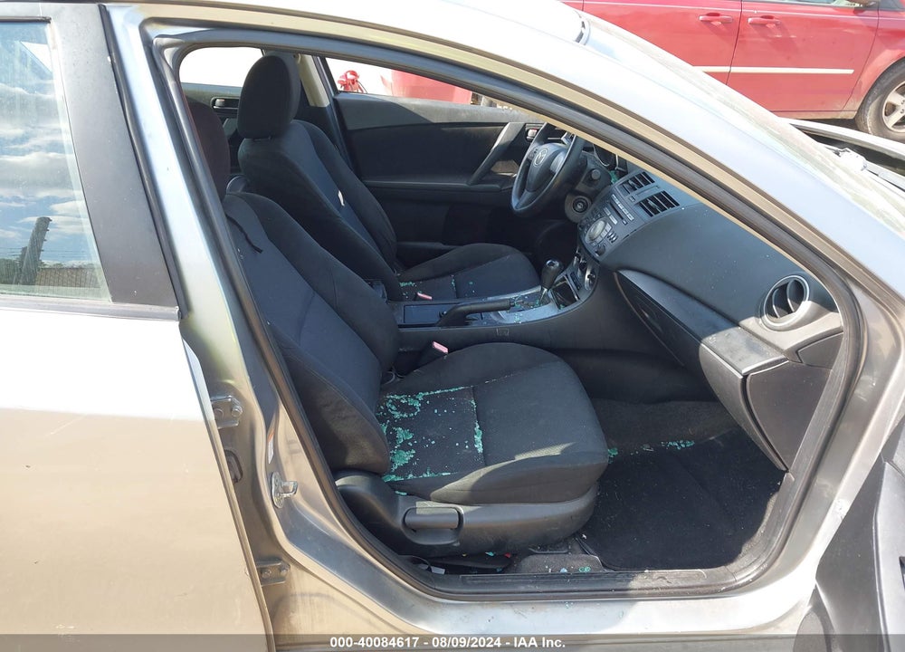 2011 MAZDA 3 I SPORT VIN: JM1BL1UF9B1408496