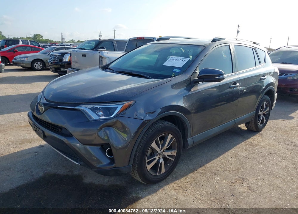 2018 TOYOTA RAV4 XLE VIN: 2T3WFREV1JW425905