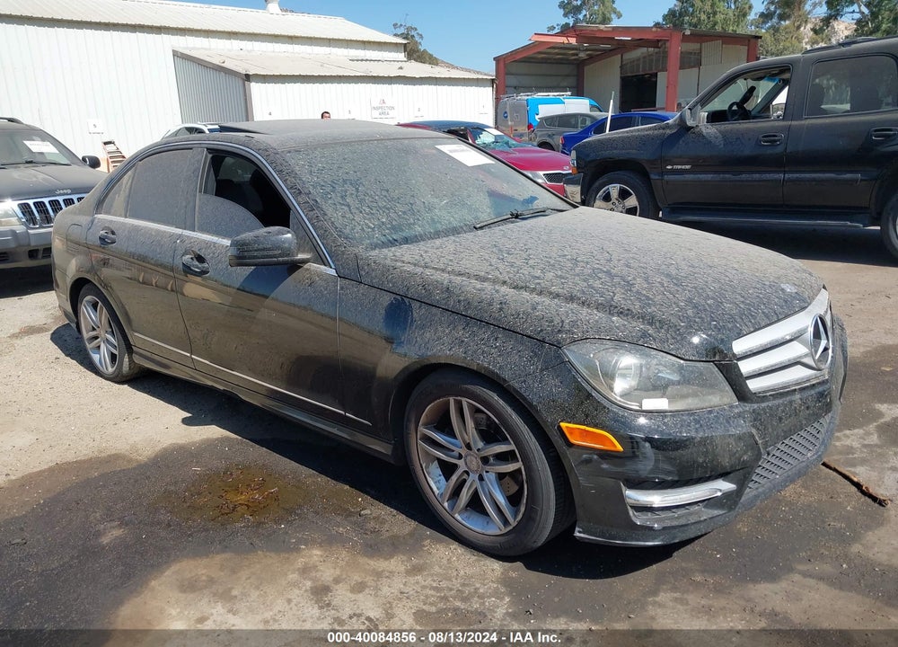 2013 MERCEDES-BENZ C 250 LUXURY/SPORT VIN: WDDGF4HB2DR253936