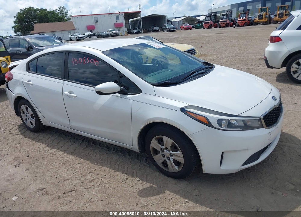 2018 KIA FORTE LX VIN: 3KPFL4A70JE212586