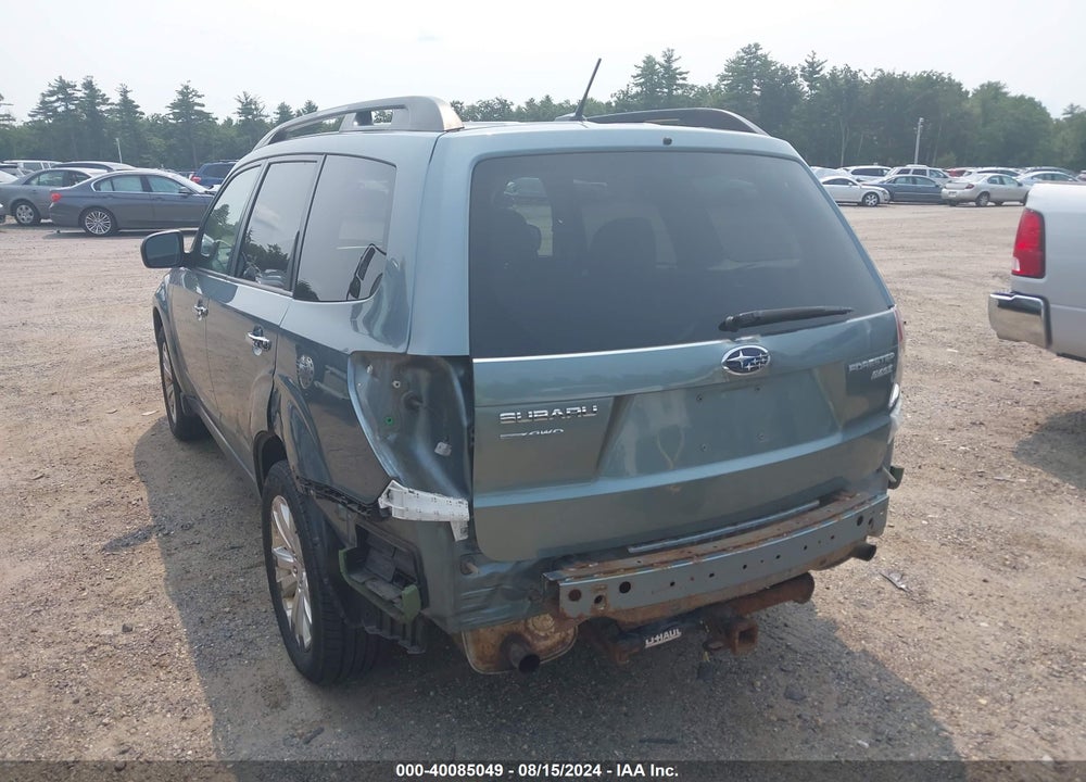 2011 SUBARU FORESTER 2.5X PREMIUM VIN: JF2SHADCXBG723216