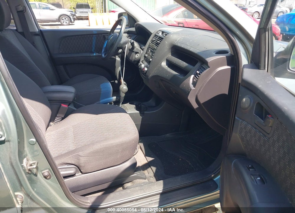 2007 KIA SPORTAGE LX VIN: KNDJF724877358430