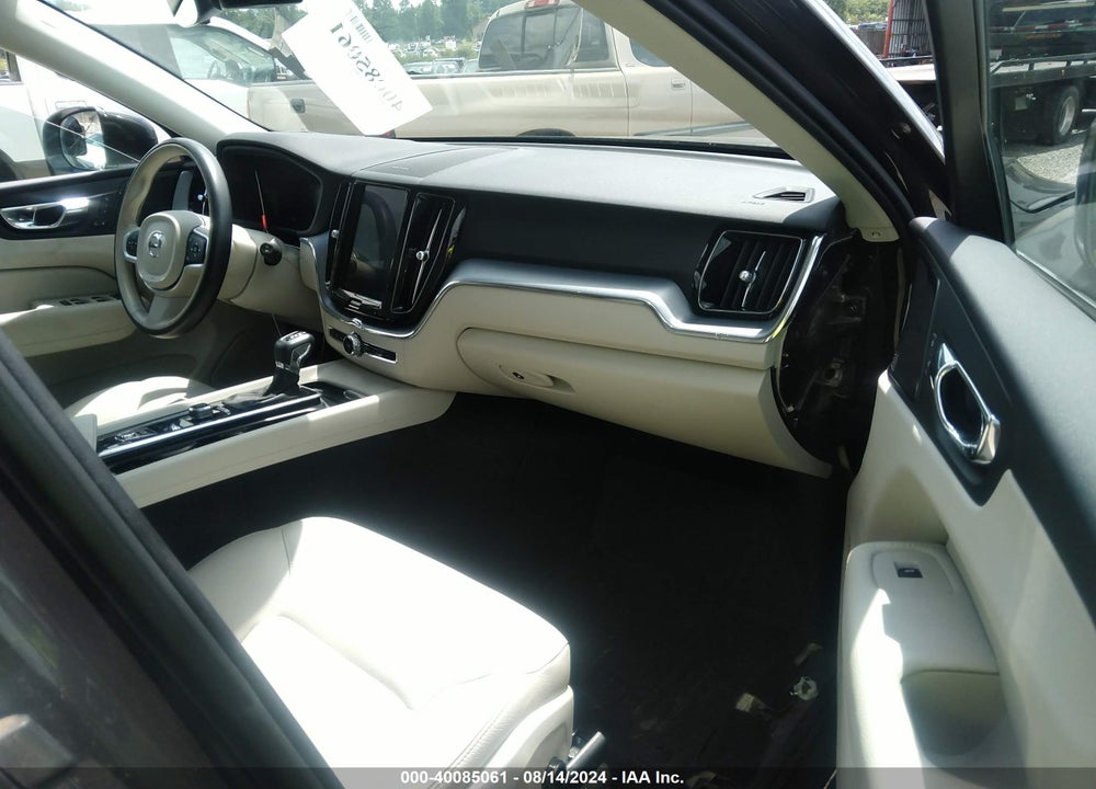2019 VOLVO XC60 T6 MOMENTUM VIN: YV4A22RK6K1339354