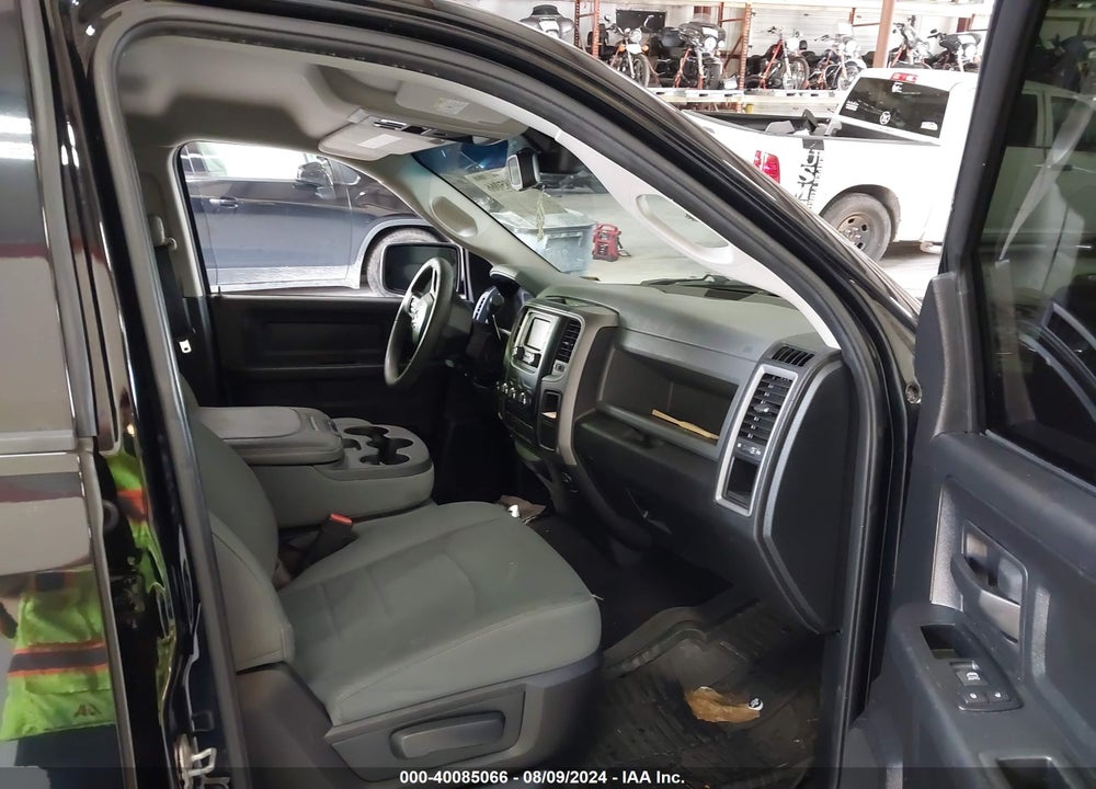 2014 RAM 1500 EXPRESS VIN: 1C6RR7KT7ES315538
