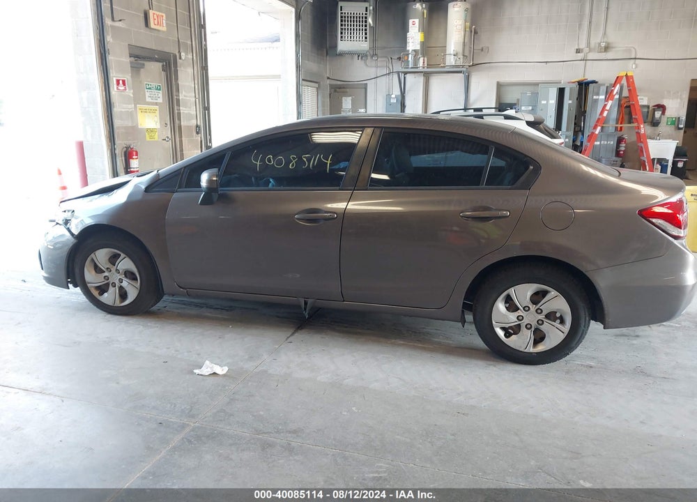 2014 HONDA CIVIC LX VIN: 19XFB2F52EE211444