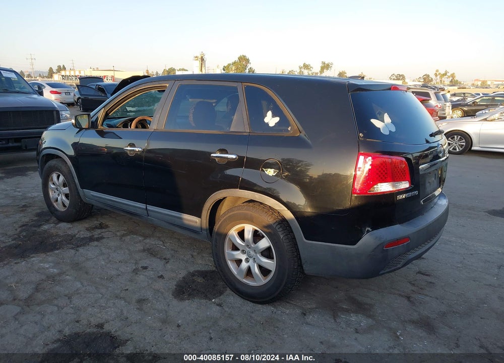2013 KIA SORENTO LX VIN: 5XYKT3A10DG366596