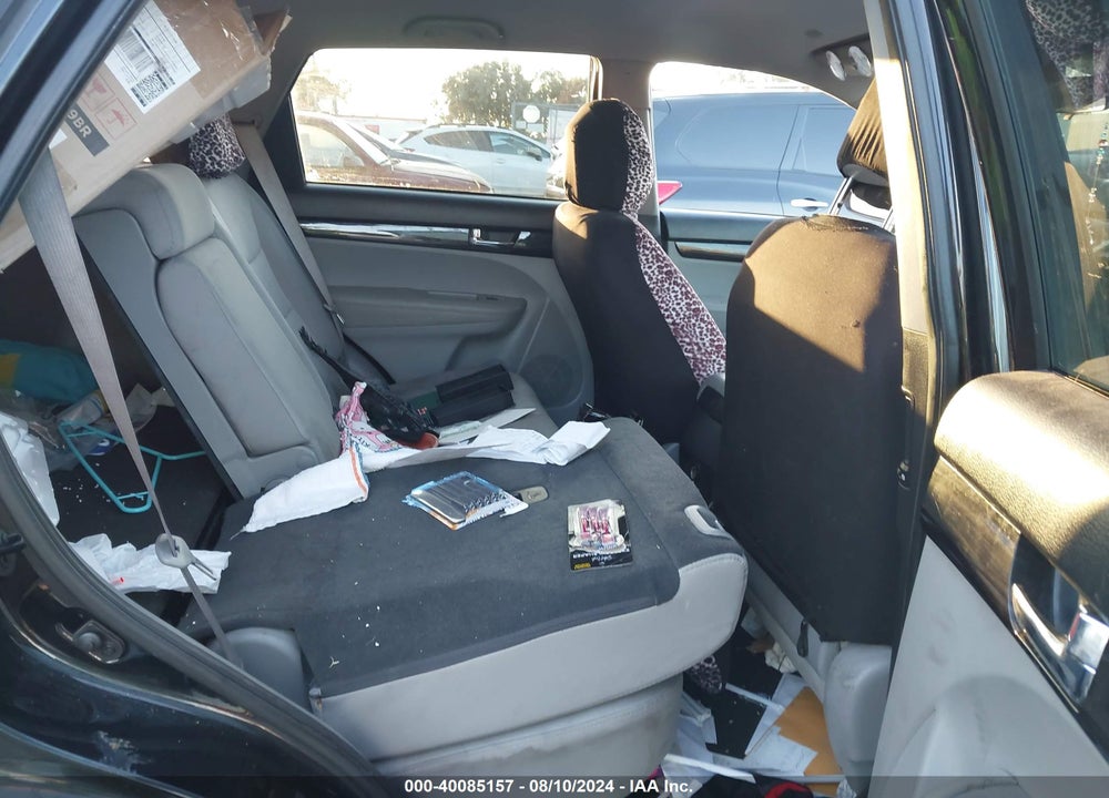 2013 KIA SORENTO LX VIN: 5XYKT3A10DG366596