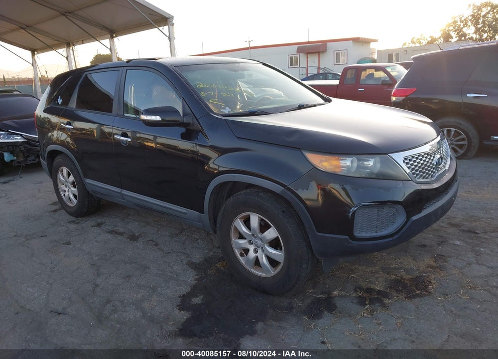 2013 KIA SORENTO LX VIN: 5XYKT3A10DG366596