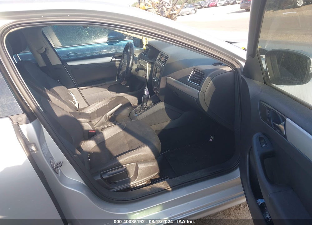 2011 VOLKSWAGEN JETTA 2.5L SEL VIN: 3VWLX7AJ4BM017583