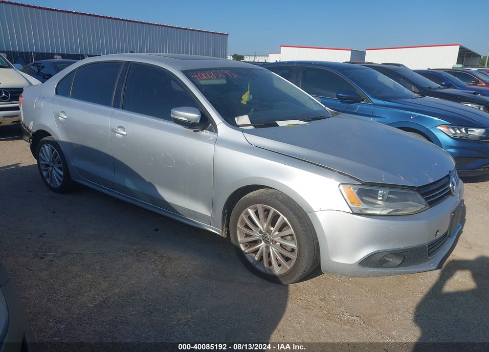 2011 VOLKSWAGEN JETTA 2.5L SEL VIN: 3VWLX7AJ4BM017583