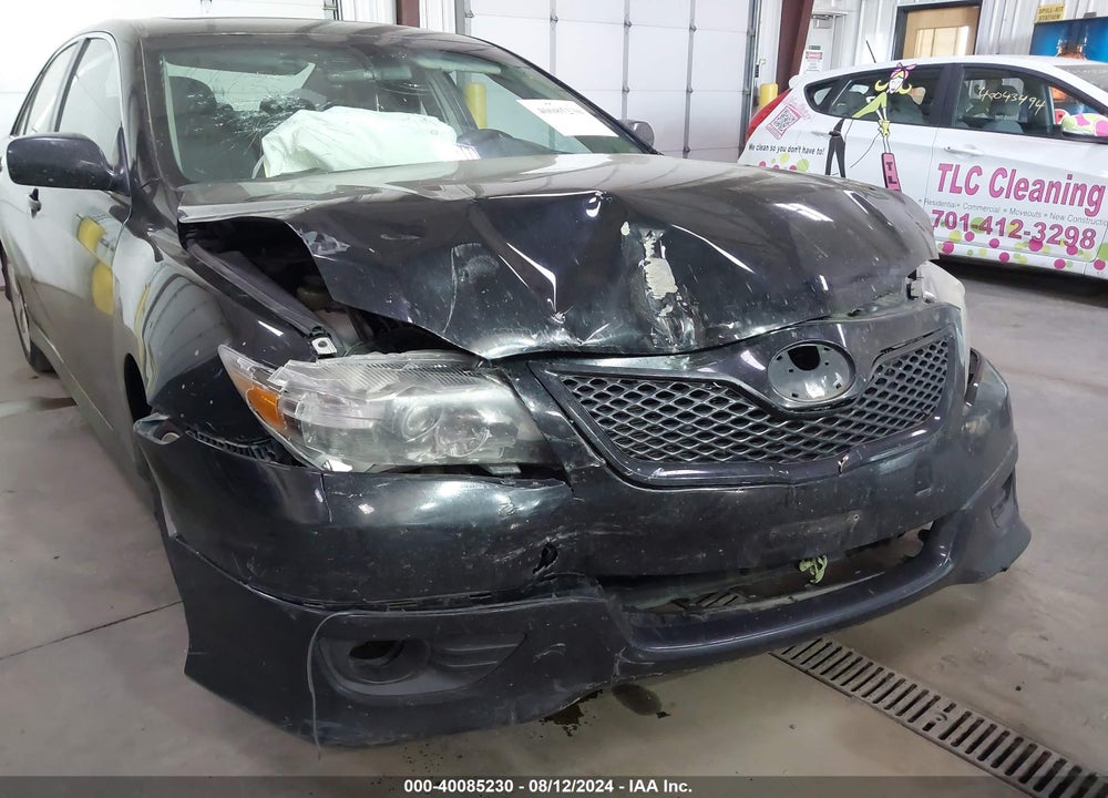 2011 TOYOTA CAMRY SE VIN: 4T1BF3EK5BU130138