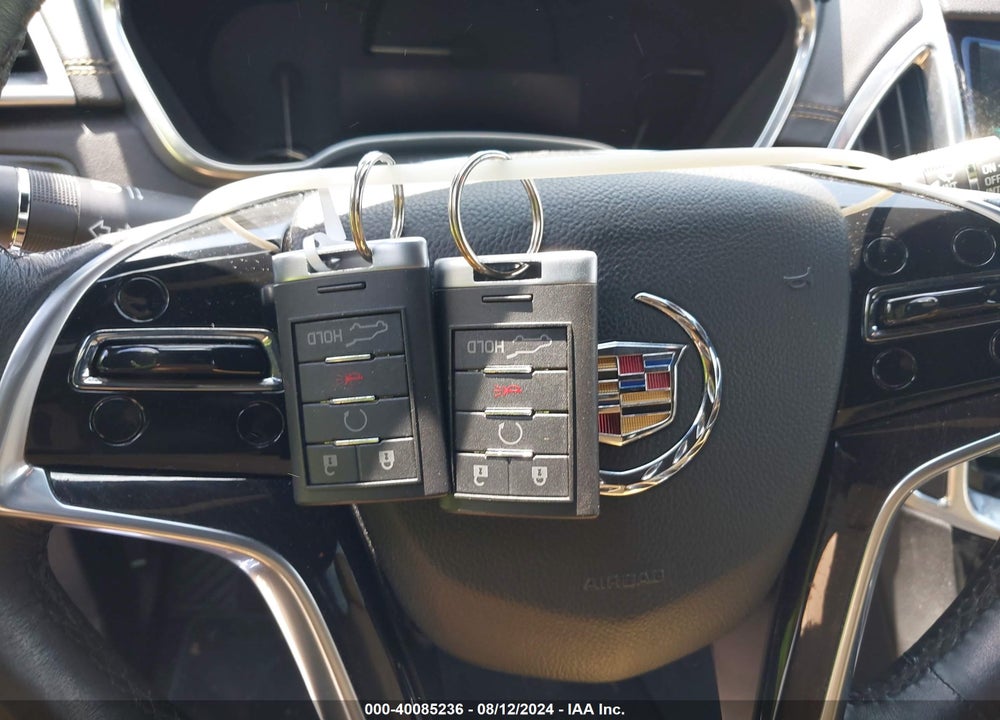 2014 CADILLAC SRX LUXURY COLLECTION VIN: 3GYFNEE3XES617735