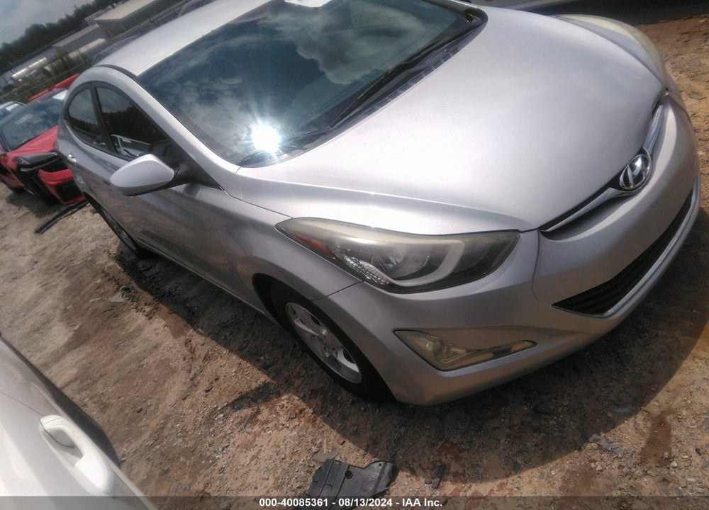 2015 HYUNDAI ELANTRA SE VIN: 5NPDH4AE5FH580921